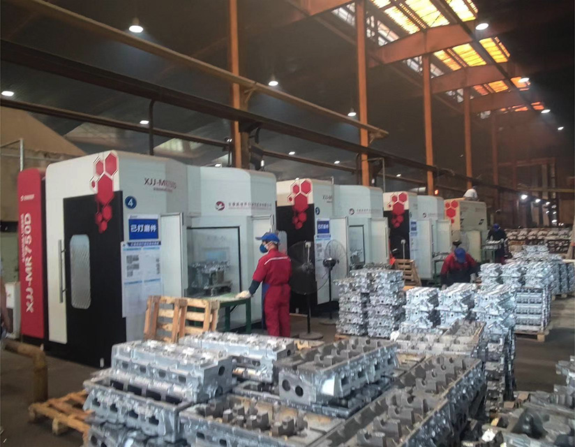 Abordar la escasez de mano de obra en la industria de la fundición con robótica